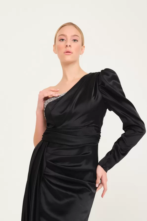 siyah-tas-baski-tek-omuz-saten-abiye-elbise-13616